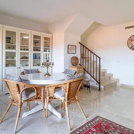 Apartment In Buenas Noches Estepona